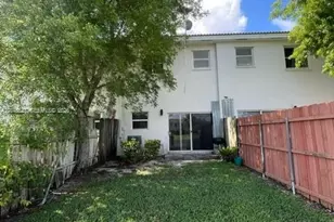 1581 SE 31st Ct, Homestead, FL 33035 - Photo 2