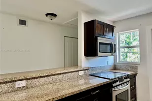 1540 SW 5th Pl, Fort Lauderdale, FL 33312 - Photo 6