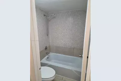4222 Inverrary Blvd #4212, Lauderhill, FL 33319 - Photo 8