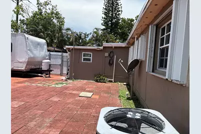 6444 Fletcher St, Hollywood, FL 33023 - Photo 14