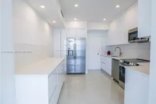 5055 Collins Ave, Miami Beach, FL 33140 - Photo 20