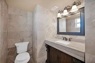 1075 NE Miami Gardens Dr, Miami, FL 33179 - Photo 24