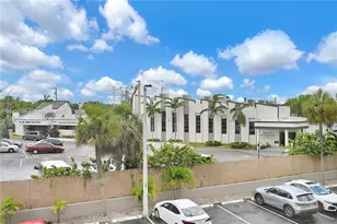 1075 NE Miami Gardens Dr, Miami, FL 33179 - Photo 28
