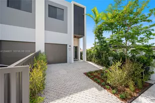 2787 SW 34th Ave, Miami, FL 33133 - Photo 2