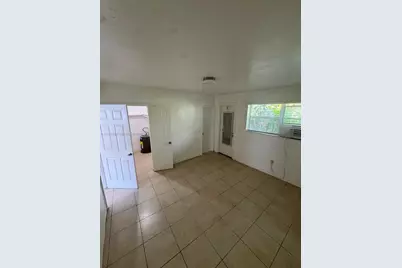 16001 NE 18th Pl #3, North Miami Beach, FL 33162 - Photo 12
