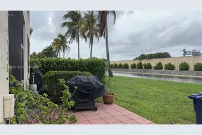 9925 NW 57th Mnr #00, Coral Springs, FL 33076 - Photo 30