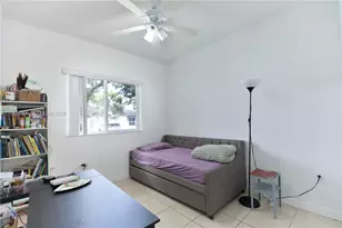 249 SE 32nd Ave, Homestead, FL 33033 - Photo 6