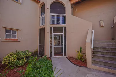 8630 SW 3rd St #102, Pembroke Pines, FL 33025 - Photo 4