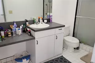 461 Ives Dairy Rd, Miami, FL 33179 - Photo 10