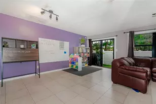 11733 NW 11th St, Pembroke Pines, FL 33026 - Photo 10