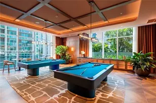 77 SE 5th St, Miami, FL 33131 - Photo 34
