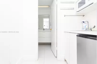 5445 Collins Ave #908, Miami Beach, FL 33140 - Photo 14