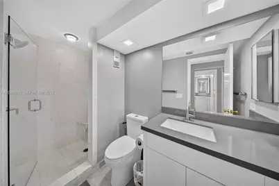 2800 Island Blvd #302, Aventura, FL 33160 - Photo 22