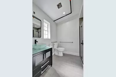 1085 NE 126th St #3, North Miami, FL 33161 - Photo 2
