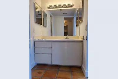 1345 West Ave #702, Miami Beach, FL 33139 - Photo 16