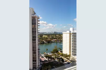 5445 Collins Ave #1108, Miami Beach, FL 33140 - Photo 2
