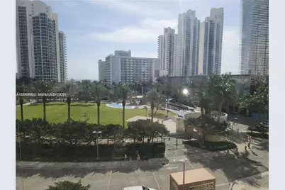 19370 Collins Ave #517, Sunny Isles Beach, FL 33160 - Photo 4