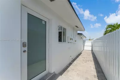 3515-3517 SW 91st Ave, Miami, FL 33165 - Photo 34