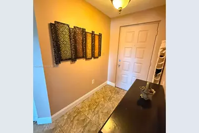 17801 N Bay Rd #206, Sunny Isles Beach, FL 33160 - Photo 2
