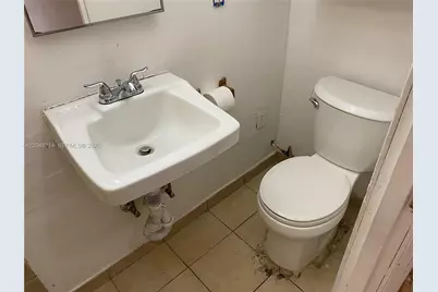 2460 NW 15th St #4, Miami, FL 33125 - Photo 18