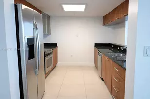 1800 N Bayshore Dr, Miami, FL 33132 - Photo 2