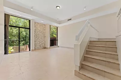 2525 NE 135th St, North Miami, FL 33181 - Photo 6