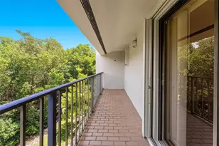 2525 NE 135th St, North Miami, FL 33181 - Photo 32