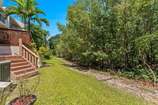 2525 NE 135th St, North Miami, FL 33181 - Photo 14