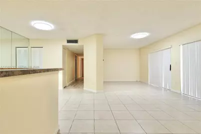 9448 S Belfort Cir #116, Tamarac, FL 33321 - Photo 4