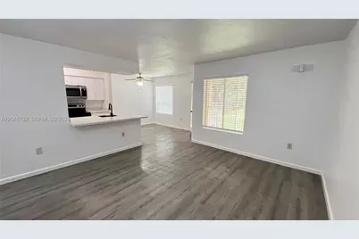 2485 NW 33rd St #1610, Oakland Park, FL 33309 - Photo 4
