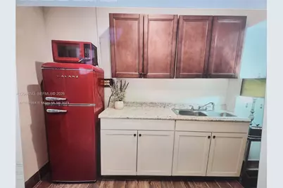 2251 NW 87th Ter, Pembroke Pines, FL 33024 - Photo 1