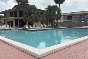 6631 SW 41st Pl, Davie, FL 33314 - Photo 6