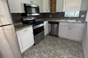 6631 SW 41st Pl, Davie, FL 33314 - Photo 12