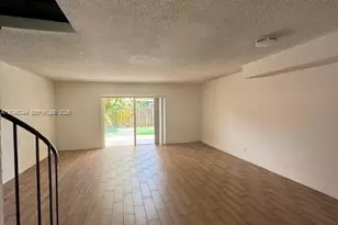 6631 SW 41st Pl, Davie, FL 33314 - Photo 10