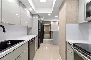 9801 Collins Ave, Bal Harbour, FL 33154 - Photo 14