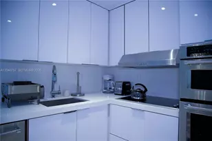 5601 Collins Ave, Miami Beach, FL 33140 - Photo 6