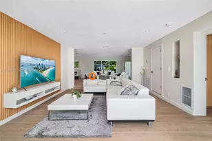 10658 NE 11th Ave, Miami Shores, FL 33138 - Photo 12