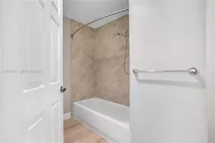 2929 SW 18th Terrace, Fort Lauderdale, FL 33315 - Photo 22
