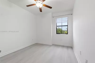 8820 NW 103rd Ave, Doral, FL 33178 - Photo 4