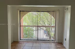10241 NW 9th St Cir, Miami, FL 33172 - Photo 22