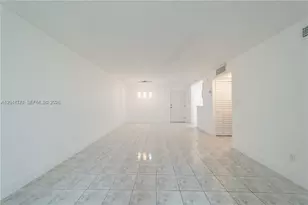 8501 NW 8th St, Miami, FL 33126 - Photo 18