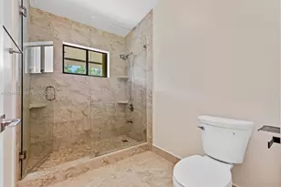 2525 NE 135th St, North Miami, FL 33181 - Photo 26