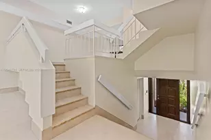 2525 NE 135th St, North Miami, FL 33181 - Photo 4