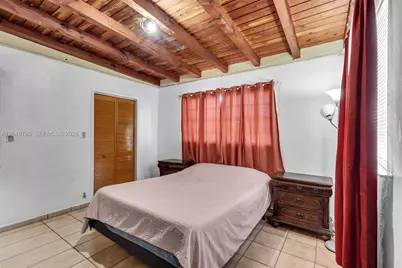 6084 E 7th Ave, Hialeah, FL 33013 - Photo 10