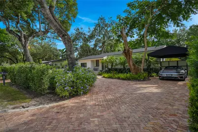 7521 SW 63rd Ct, South Miami, FL 33143 - Photo 2