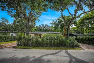 7521 SW 63rd Ct, South Miami, FL 33143 - Photo 10