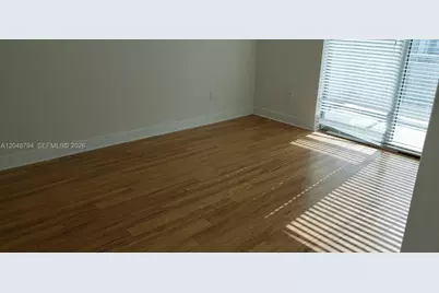 90 SW 3rd St #3710, Miami, FL 33130 - Photo 12