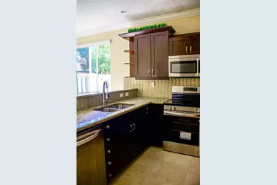 16102 NW 22nd St, Pembroke Pines, FL 33028 - Photo 2
