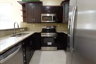 16102 NW 22nd St, Pembroke Pines, FL 33028 - Photo 2
