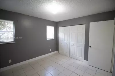 825 SW 10th St #C, Hallandale Beach, FL 33009 - Photo 4